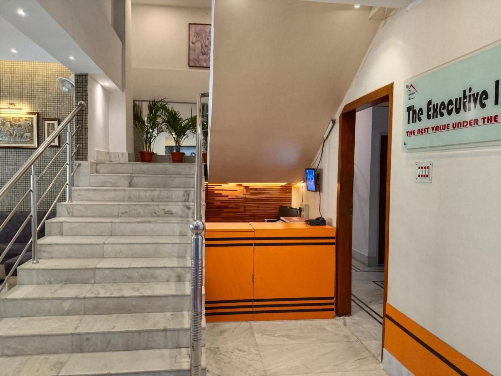 גווהטי The Executive Inn מראה חיצוני תמונה