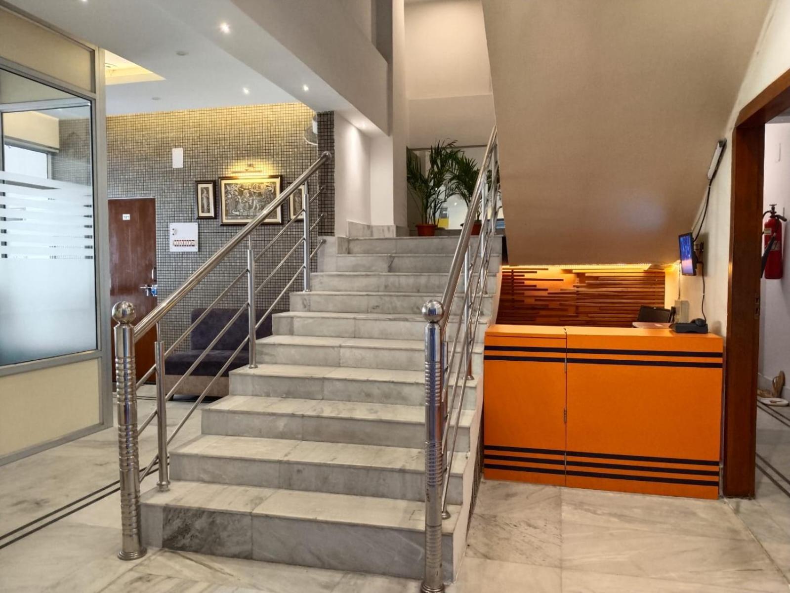 גווהטי The Executive Inn מראה חיצוני תמונה